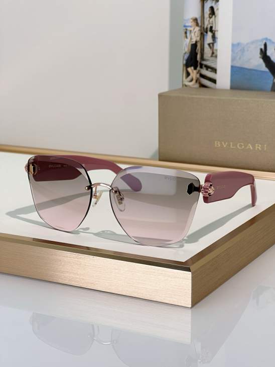 Picture of Bvlgari Sunglasses _SKUfw80444227fw
